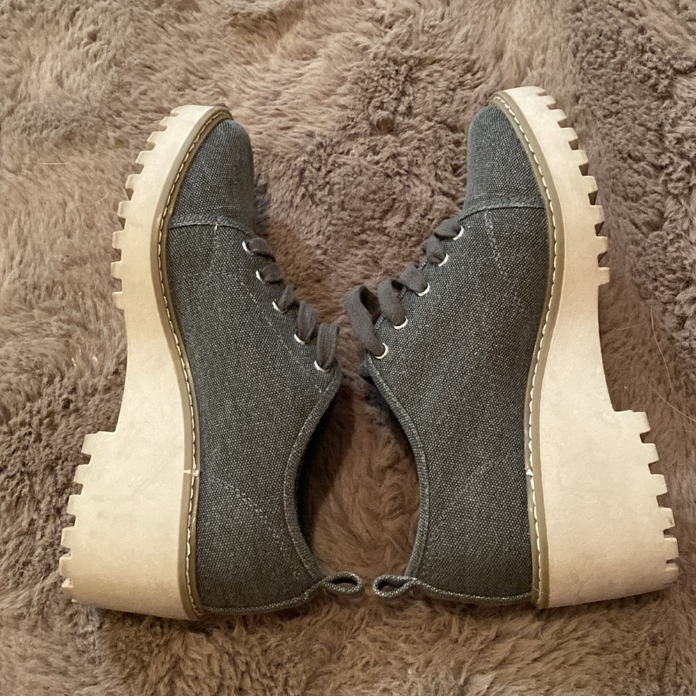 Dolce Vita Lace Up Platform Sneakers